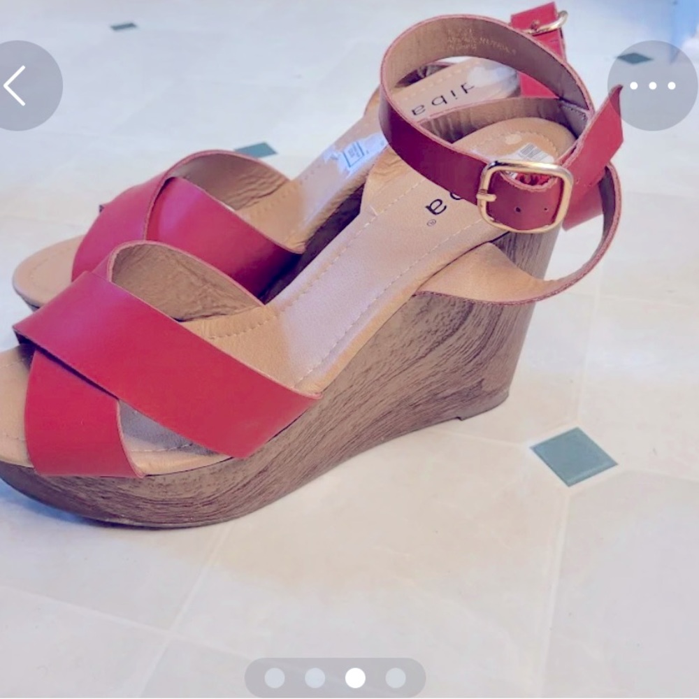 Diba red wedges - update information on the bottom
